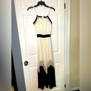 Heart Soul Woman’s Maxi Dress Size XS NEW Spaghetti Straps Stretch Waist Flowy